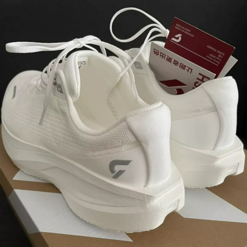 DYNAFISH Training Shoes For Me - đánh giá và giá Men Shoes Vs Women
